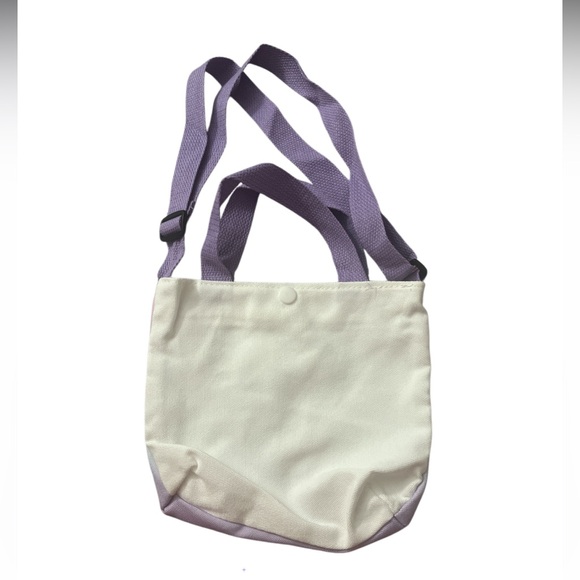 Bluey’s Crossbody Bag - Picture 6 of 15